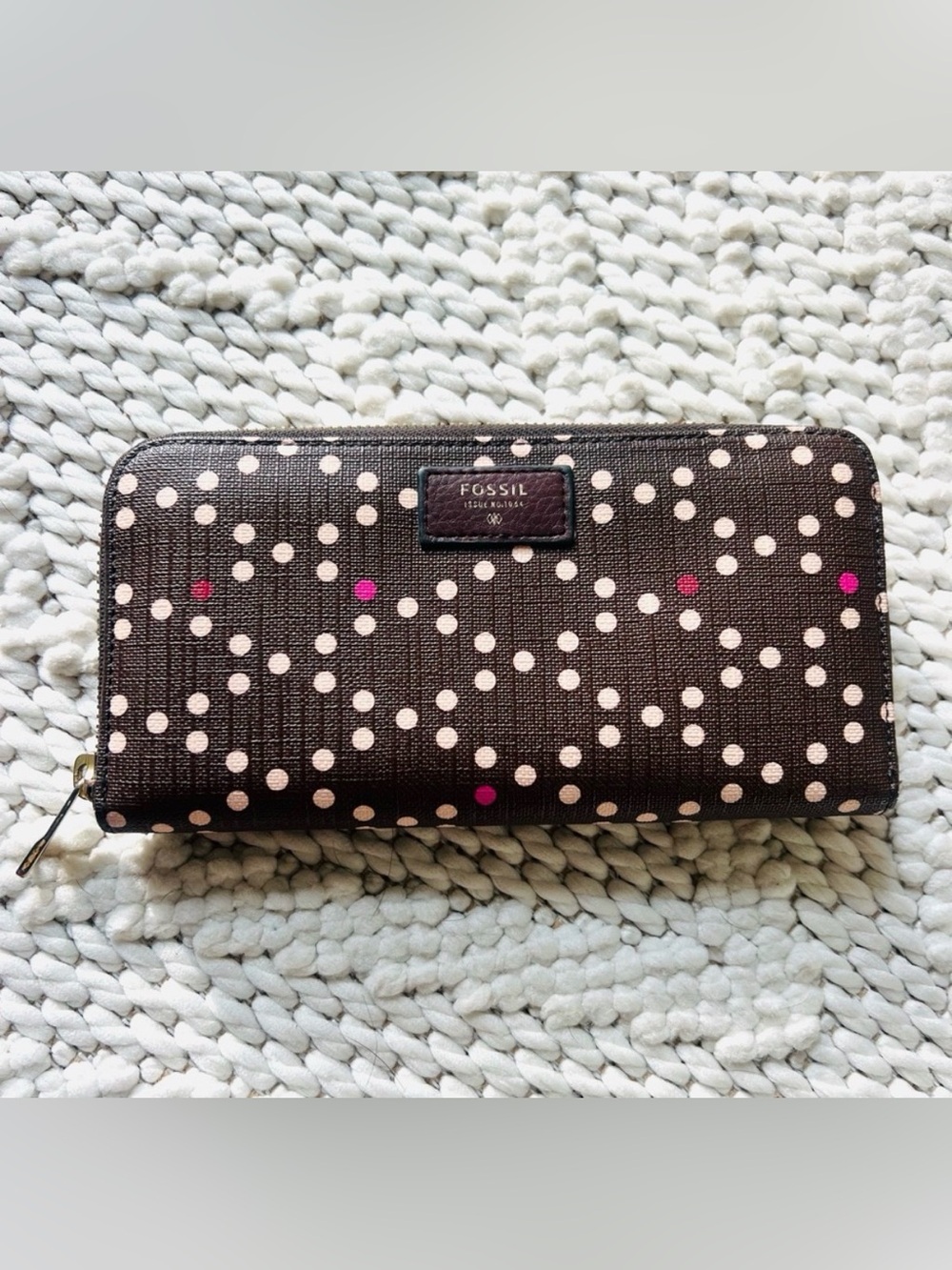 FOSSIL Sydney Zip Cordovan Brown Pink Polka Retro Dot Zip Wallet EUC